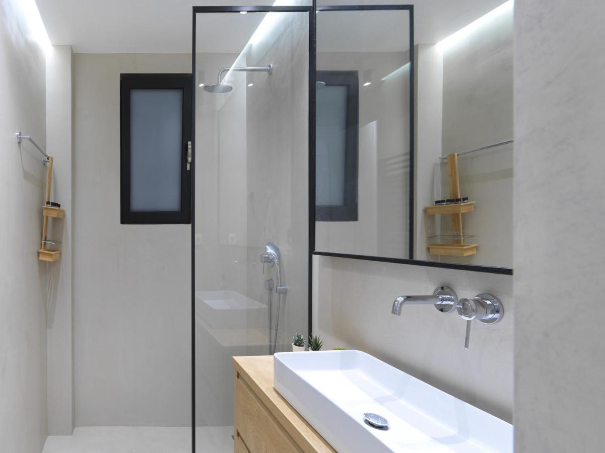 Fresh, New & Ready For You! Rnvtd Apt In Koukaki! 雅典 外观 照片